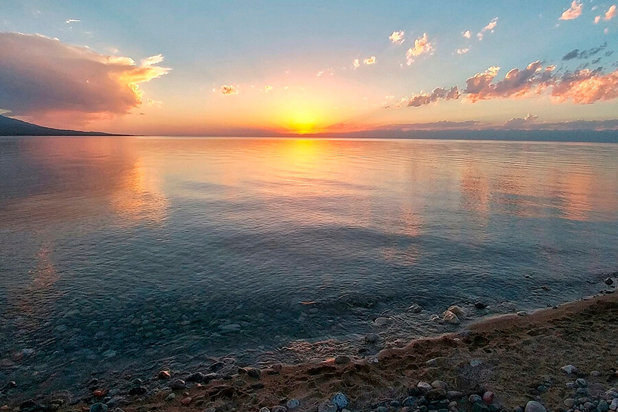 море