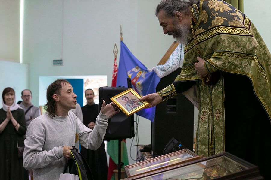 священник свято-елисаветинского монастыря