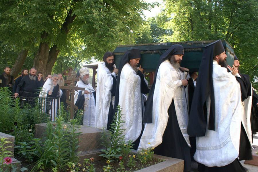 перенесение мощей отца рафаила