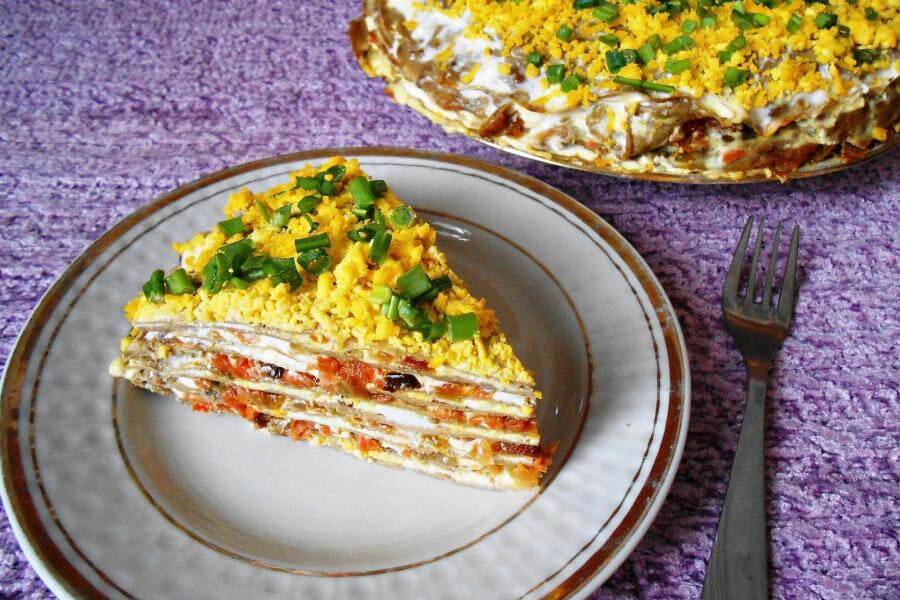Торт печеночный классический с морковью рецепт