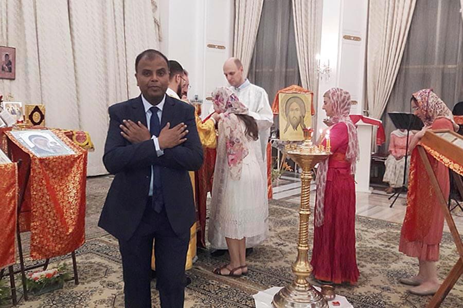 индус после причастия