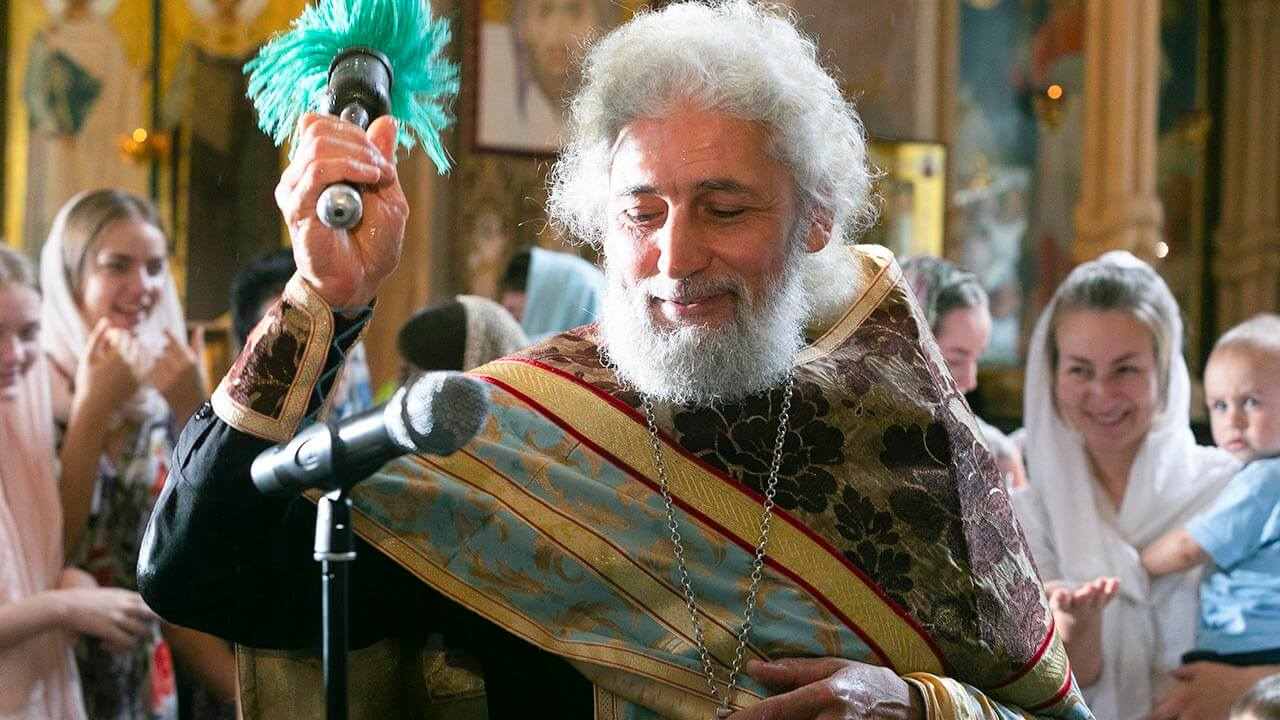 Иерей Артемий Тоноян