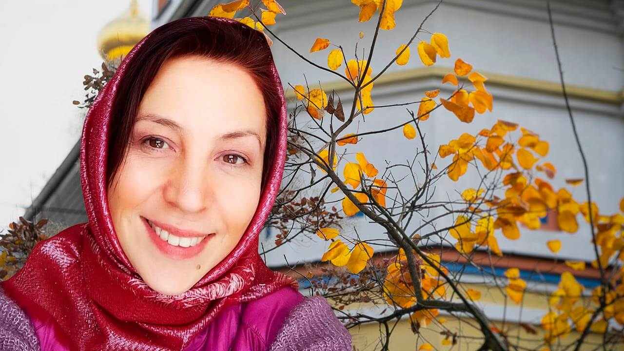 верующая женщина