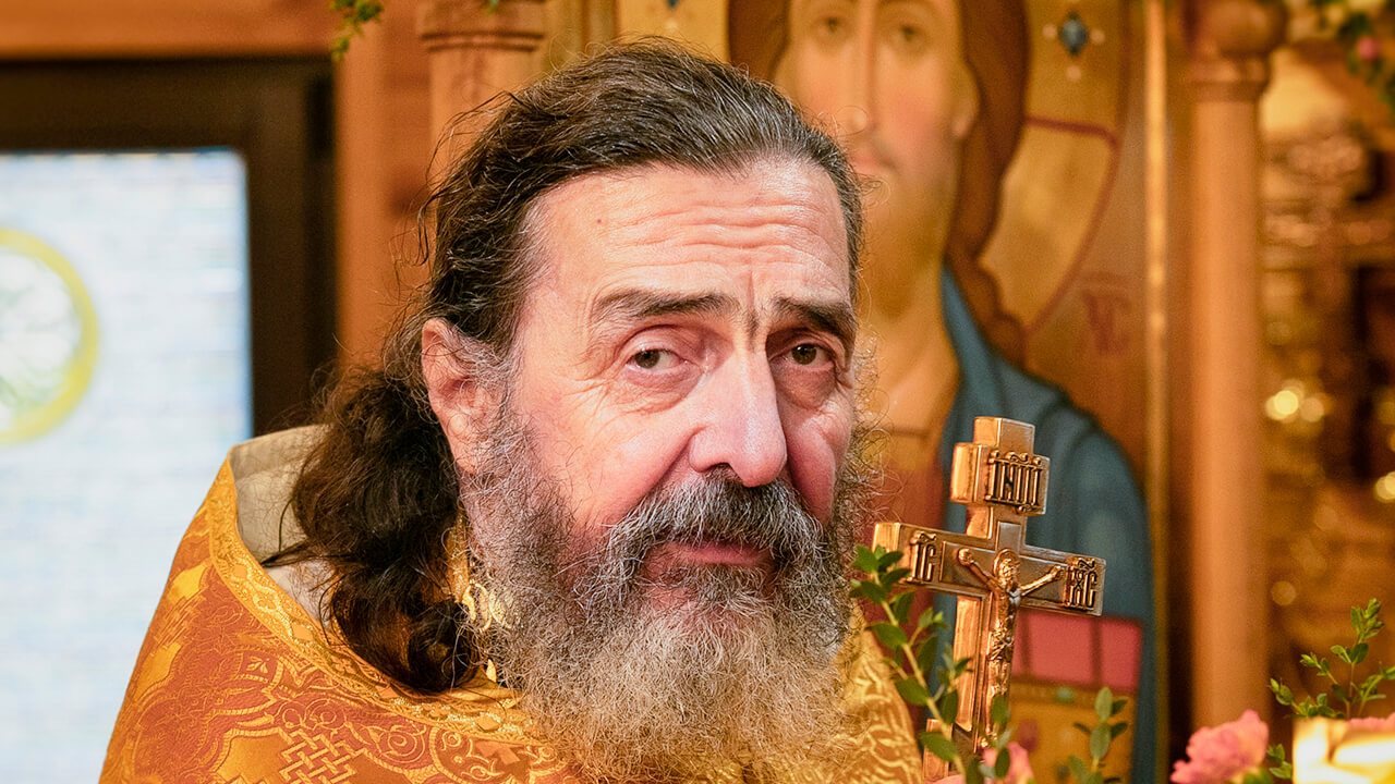 Иерей Валерий Захаров
