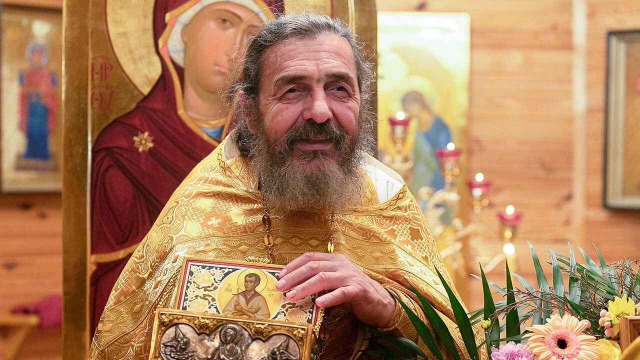 Иерей Валерий Захаров