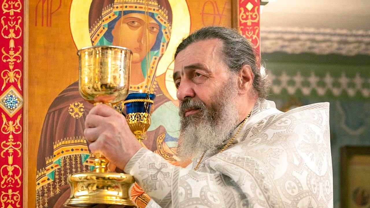 Иерей Валерий Захаров