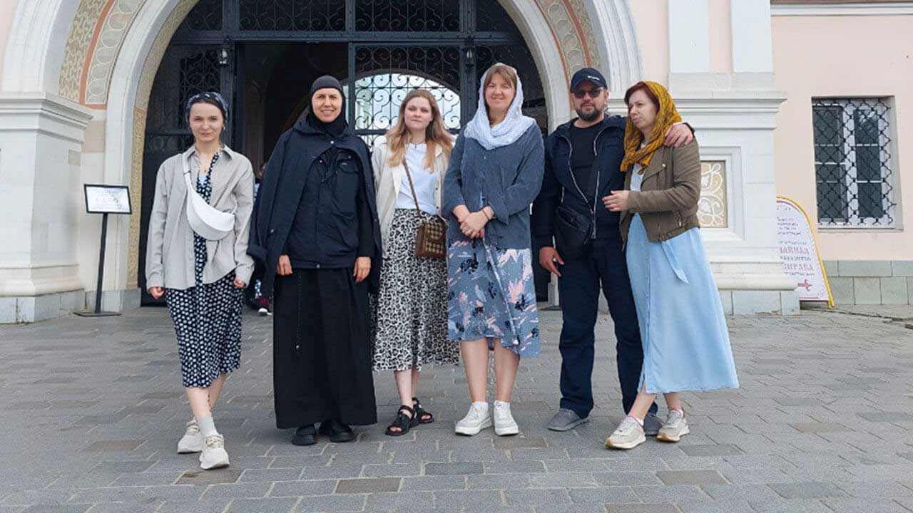 сотрудники мастерской цветных металлов в паломничестве