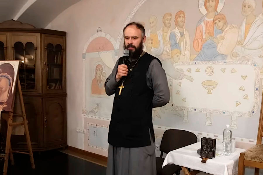 Отец Олег Коваленко