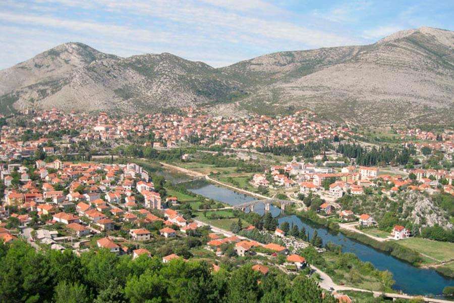 Требинье город