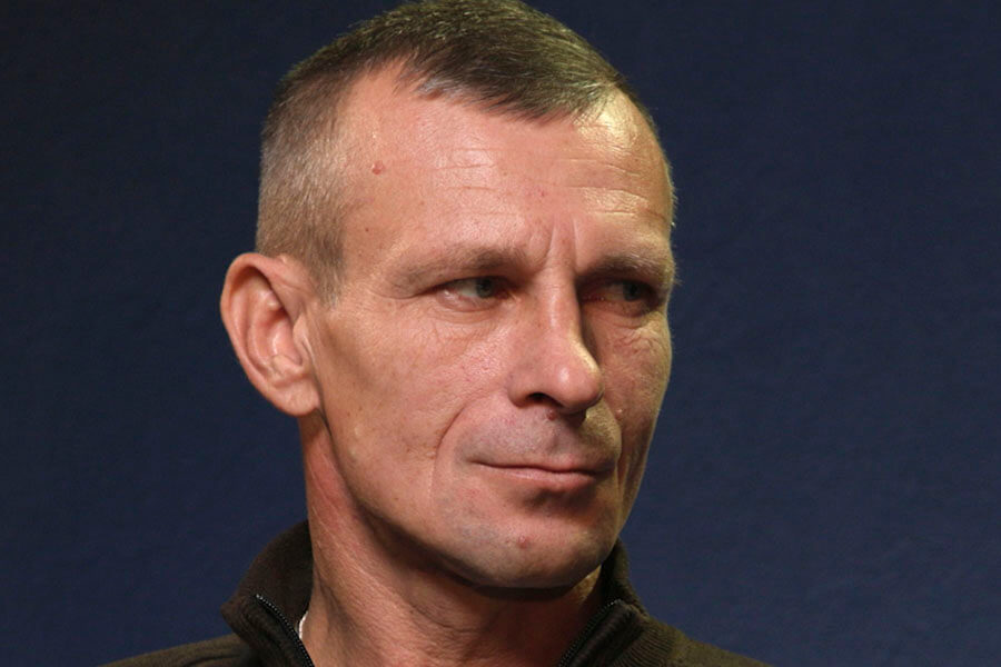 серъезное лицо