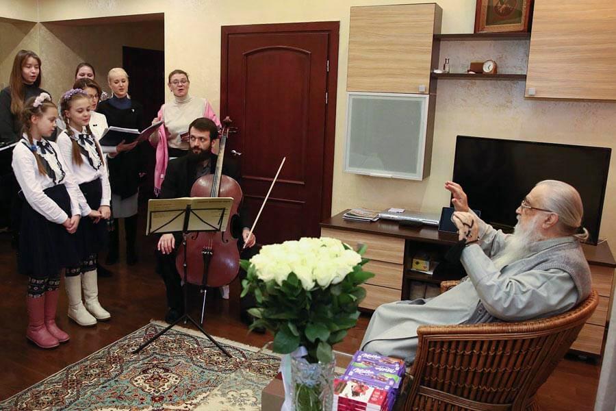 музыкальный подарок владыке 