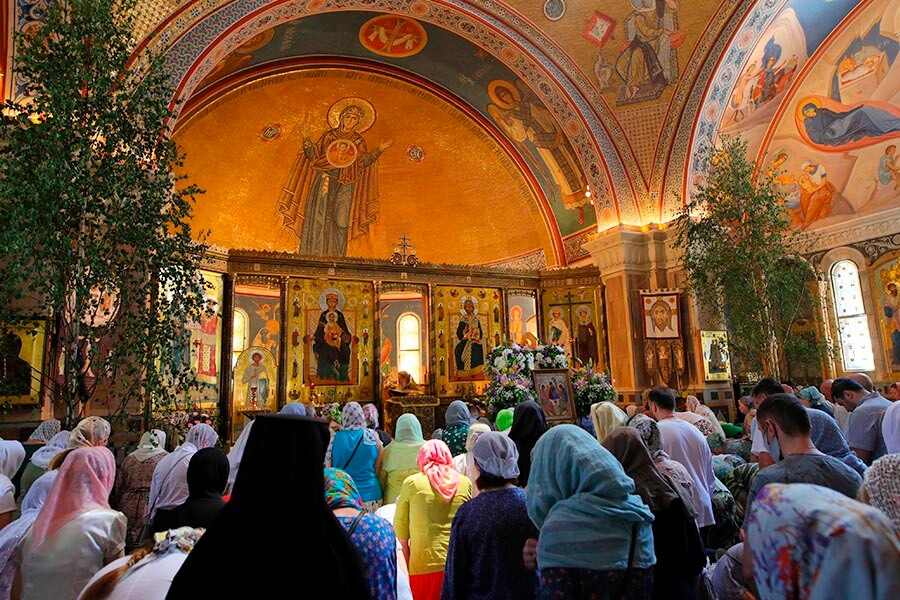 богослужение на праздник троицы