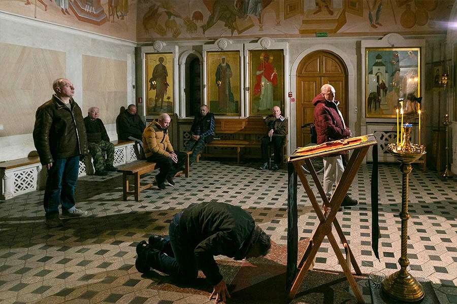 подворские братья в храме