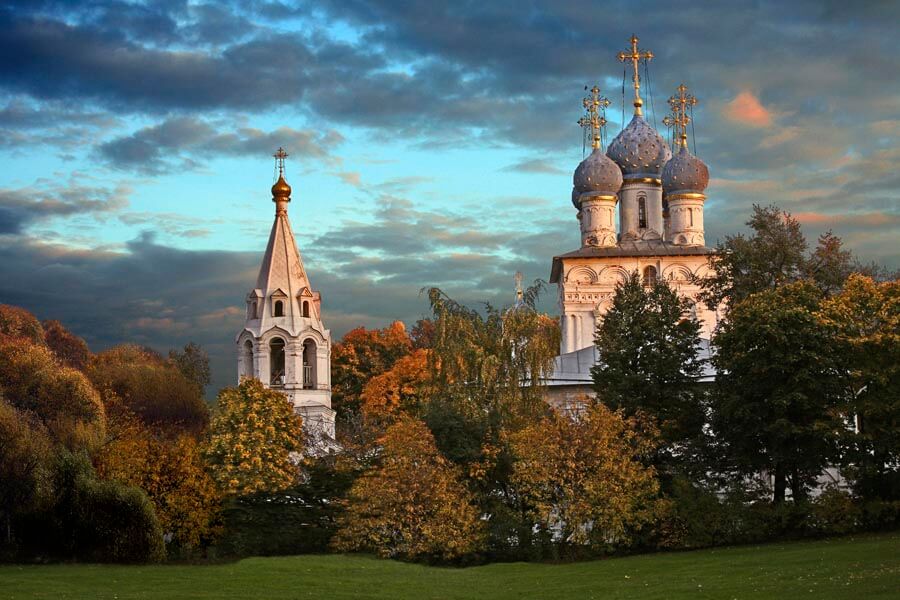 Действующий Казанский храм в Коломенском 