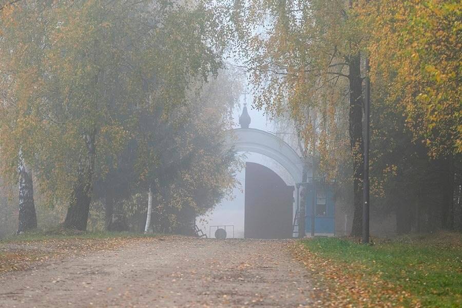въезд на женское подворье