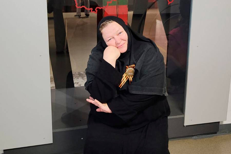 монахиня