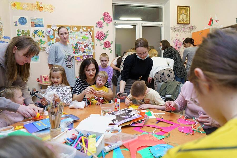 помощь детям