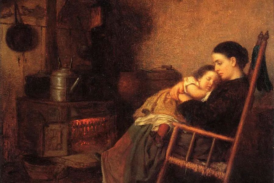 младенец у мамы на руках