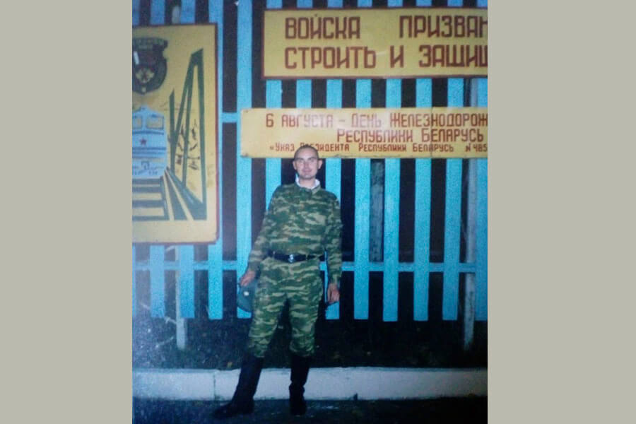 солдат