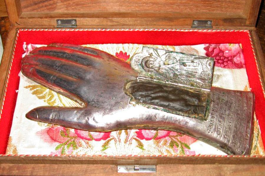 Нетленная десница преподобного Максима