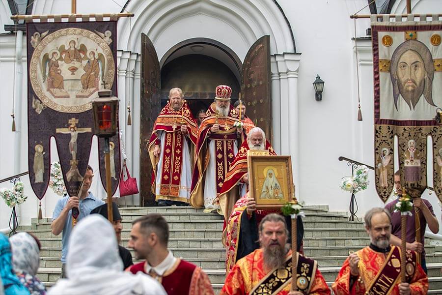 крестный ход на праздник