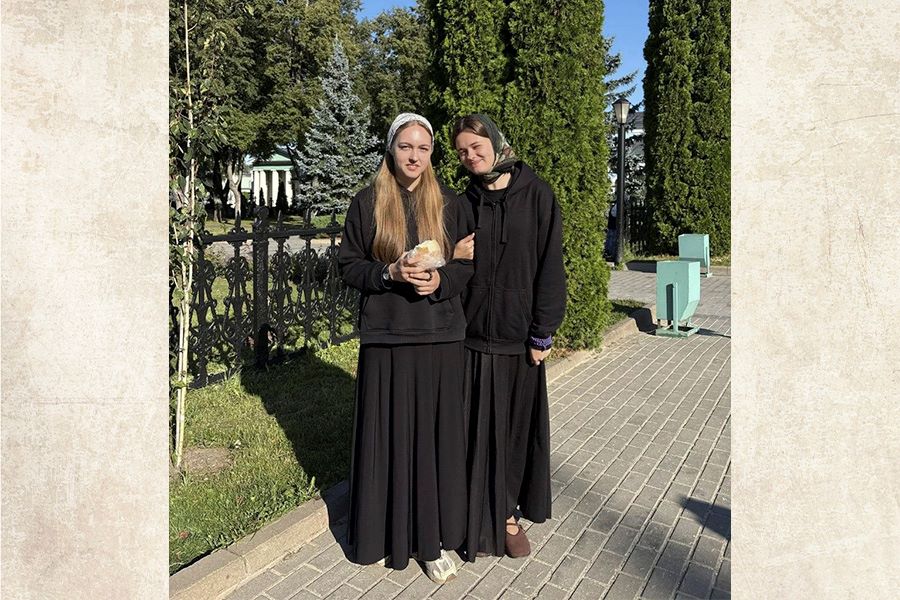 девушки певчии
