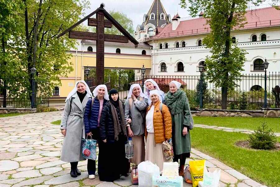сестры милосердия