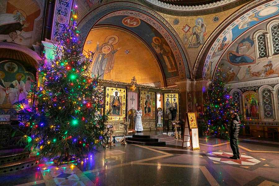 дети в храме