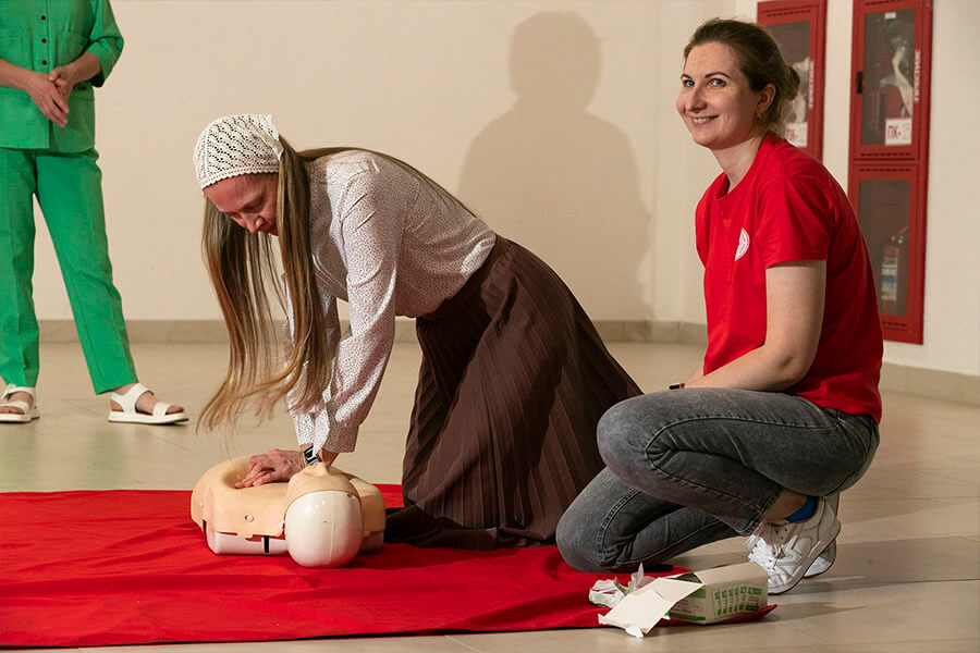 тренировка помощи больному