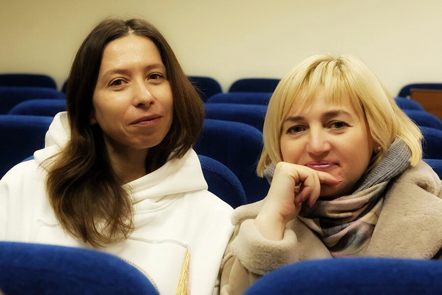 верующие девушки