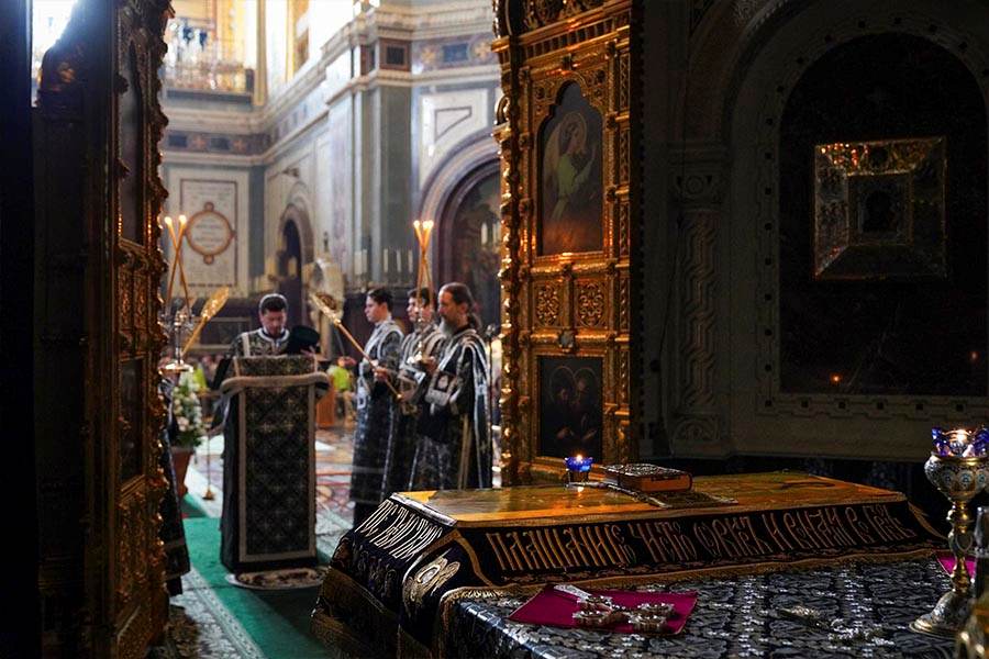 богослужение на страстной седмице в храме
