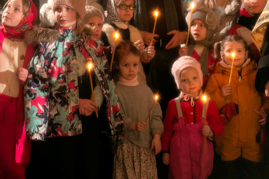 Горящие свечи 