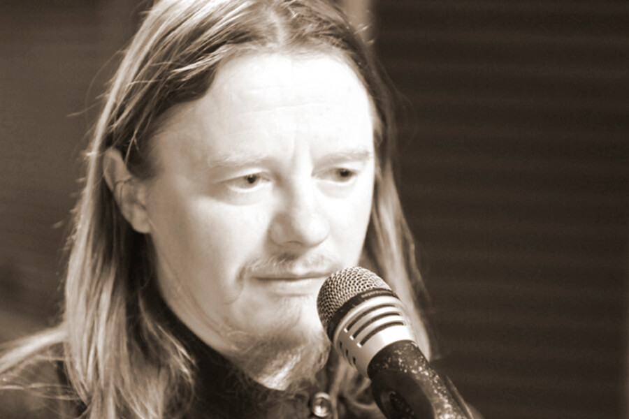 молодой монах