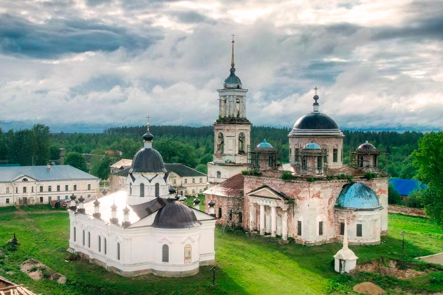 Восстанавливающаяся Николо-Теребенская пустынь 