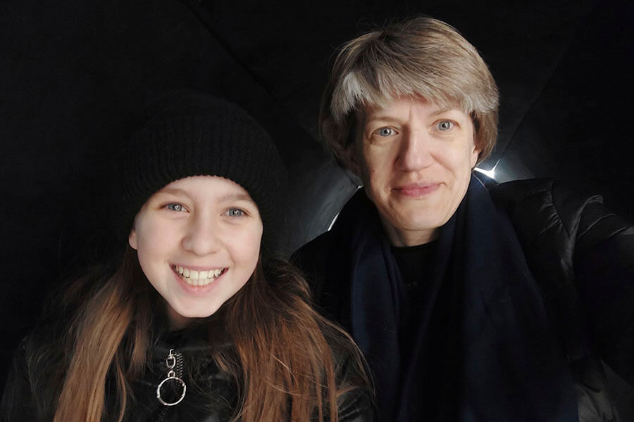 мама с дочкой