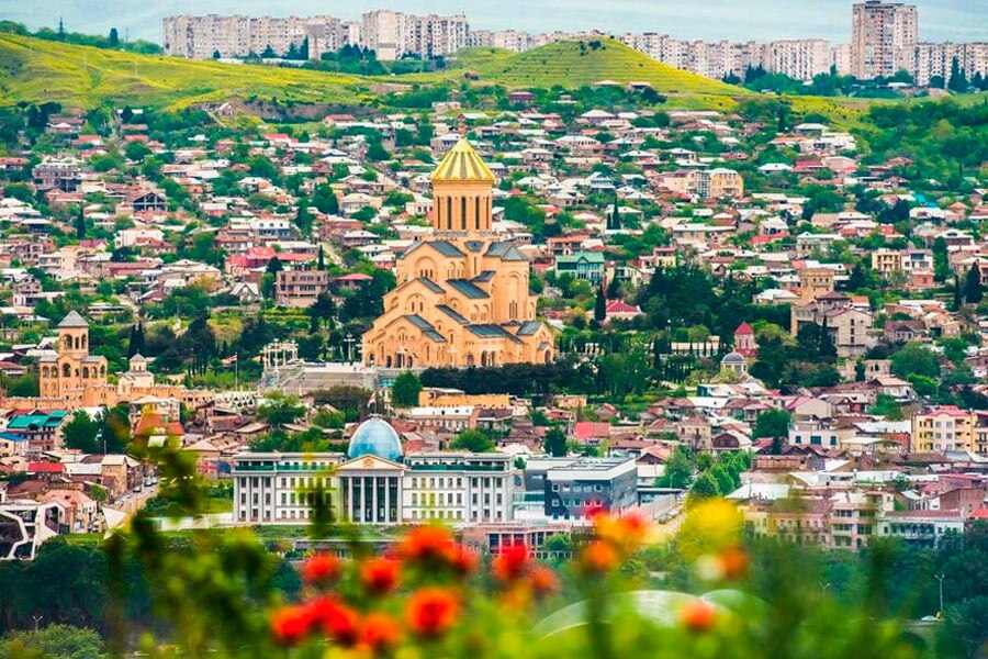 Собор Святой Троицы в Тбилиси